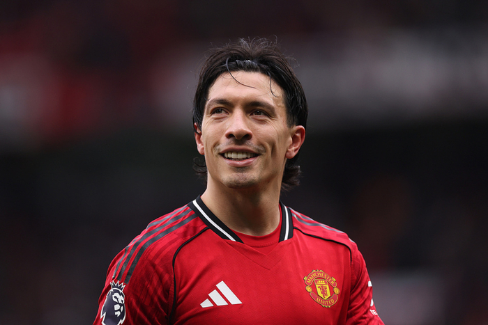 利桑德罗·马丁内斯伤缺曼联争四生死战陷困境