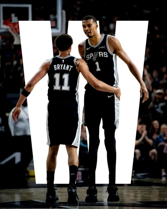 凯尔登·约翰逊24分助马刺五连胜 超越伦纳德成队