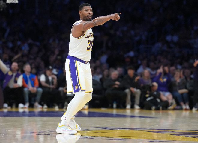 湖人客场力克火箭 东契奇詹姆斯联手制胜