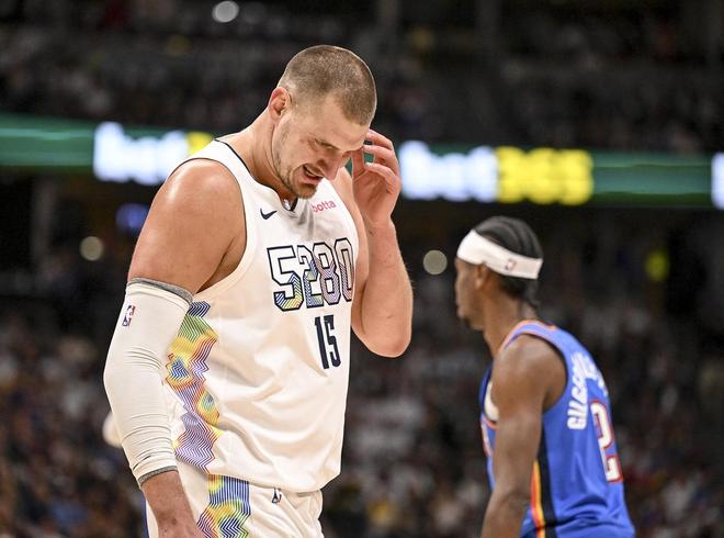 谢泼德三分爆发助火箭力克雄鹿 西部排名飙升冲