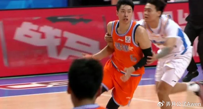 邹阳逆袭成福建核心 25+10助球队爆冷胜北京