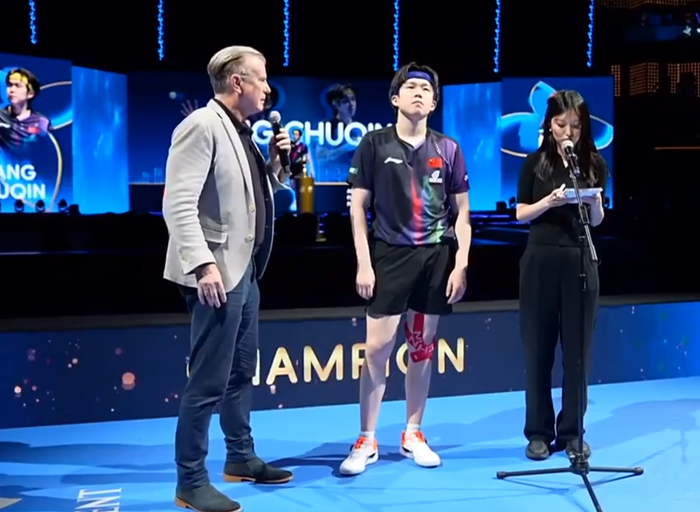 王楚钦逆转夺冠登顶澳门世界杯，生涯首冠见证