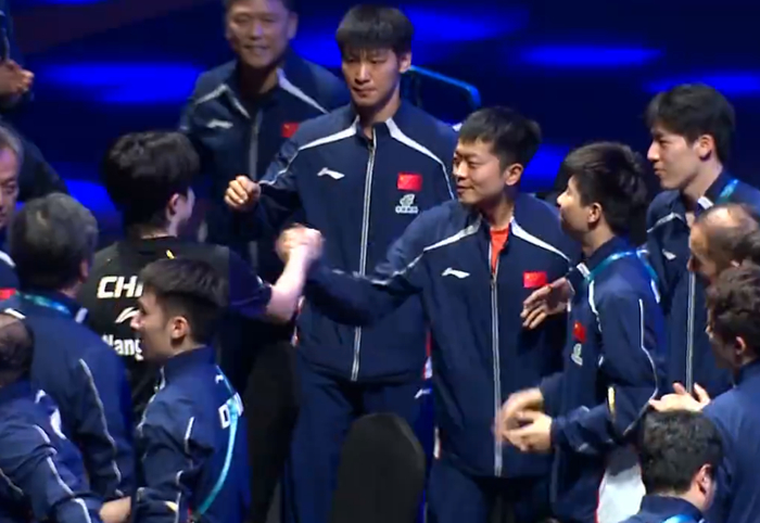 王楚钦逆转夺冠登顶澳门世界杯，生涯首冠见证