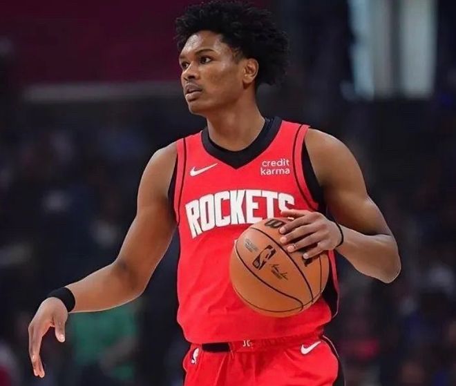 文班亚马统治攻防力压群雄当选NBA季后赛今日最